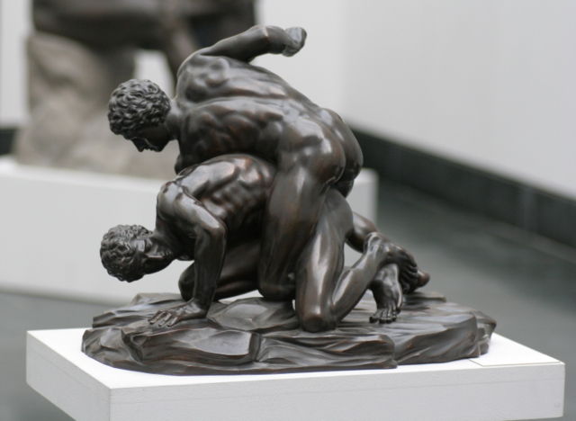 Image:Pankratiasten in fight copy of greek statue 3 century bC.jpg