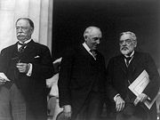 Chief Justice Taft with President Warren G. Harding and former Secretary of War Robert Todd Lincoln, ca. 1922
