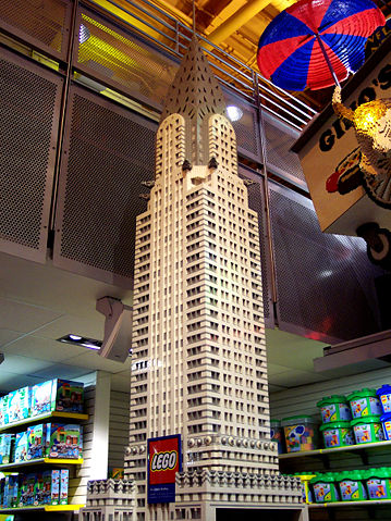 Image:Toys R Us Chrysler Building.jpg