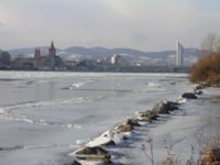 A look upstream from the Donauinsel in Vienna, Austria during an unusually cold winter (February 2006). A frozen Danube is a phenomenon experienced once or twice in a lifetime. (Details)
