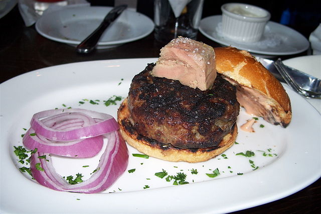 Image:Burger with Foie Gras and Onion.jpg