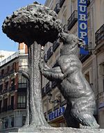 Madrid's emblem: el oso y el madroño, a favorite meeting place at Puerta del Sol