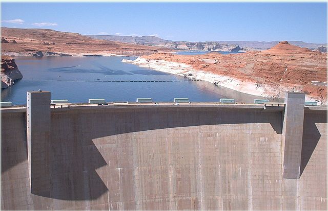 Image:Glen Canyon Dam & Lake Powell.jpg