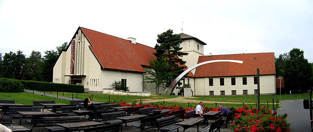 Image:Vikingskiphuset.jpg