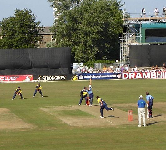 Image:Gloucestershire County Cricket Ground.jpg