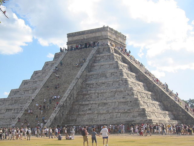 Image:El Castillo, Chichén Itzá.jpg