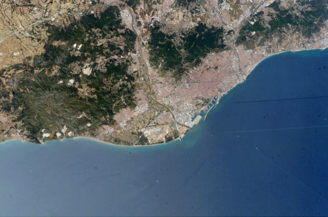 Image:Barcelona ISS009-E-9987.jpg