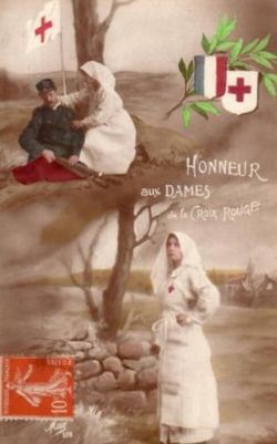 French postcard celebrating the role of Red Cross nurses during the First World War, 1915.