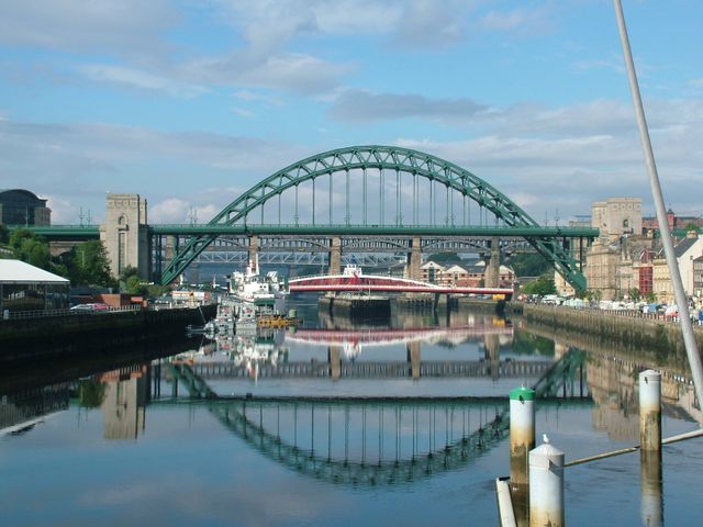Image:Tyne Bridge - Newcastle Upon Tyne - England - 2004-08-14.jpg