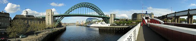 Image:Newcastle u tyne brueckenpanorama.jpg