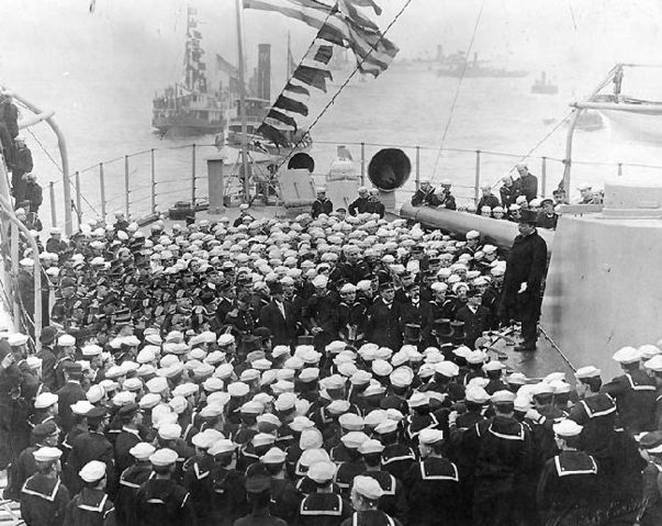 Image:Tr great white fleet tr addresses us conneticut feb 1909.jpg