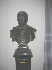 Bust of Sullivan at the Royal Academy of Music.