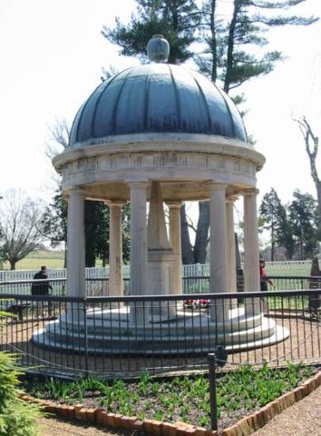 Image:Andrew Jackson Tomb.jpg
