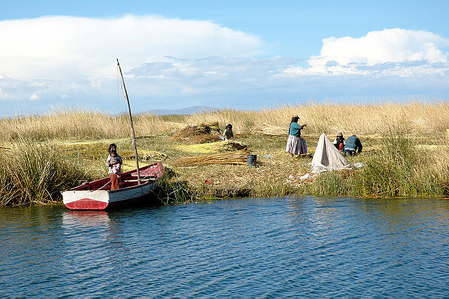 Image:Iles Flottantes Titicaca (pixinn.net).jpg