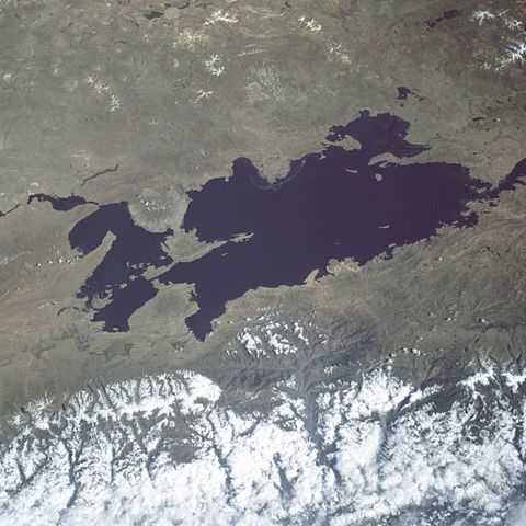 Image:Lake titicaca.jpg