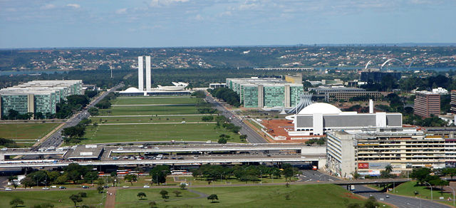 Image:Esplanada dos Ministérios, Brasília DF 04 2006.jpg