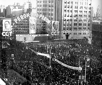 A crowd of an estimated two million gathers in 1951 to show support for the Perón-Perón ticket.