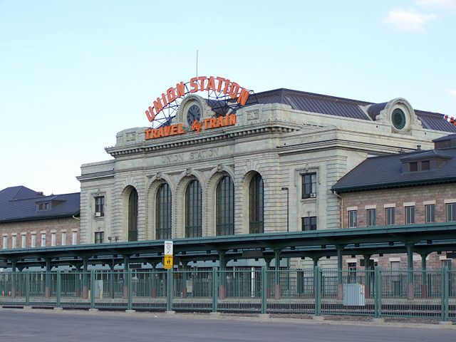 Image:Denver union station 2008.jpg
