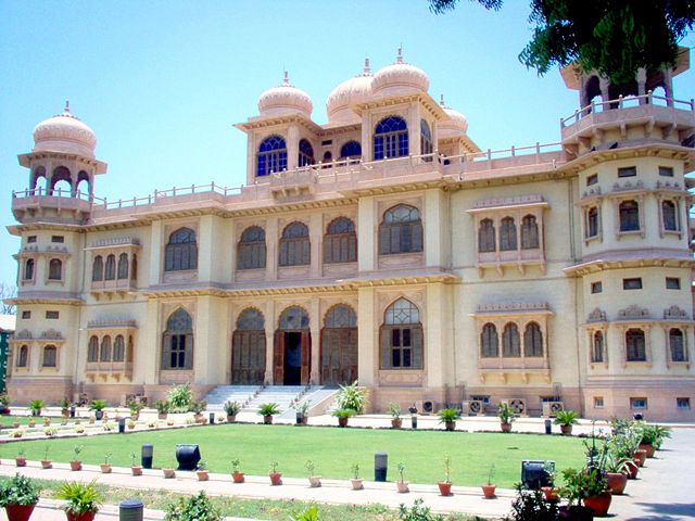 Image:Mohatta Palace Karachi 2.jpg