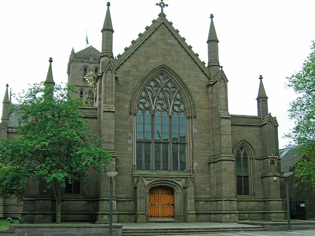 Image:Dundee Parish Church, St Mary's.jpg