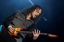 Hammett performing live in 2007