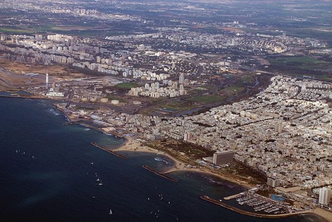 The northern side of Tel Aviv, including the northern coast, Park HaYarkon, Tel Aviv port, and the Ramat Aviv district of the city.