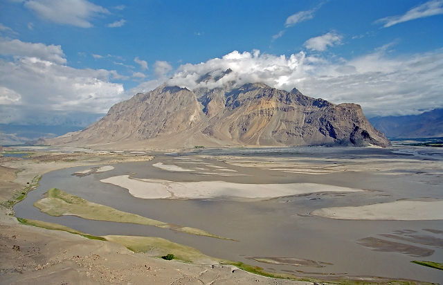Image:Indus near Skardu.jpg