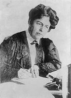 Harriot Eaton Stanton Blatch, daughter of US suffragist Elizabeth Cady Stanton, became friends with Pankhurst through their work in the Women's Franchise League.