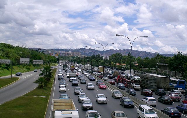 Image:Francisco Fajardo Highway in Chacao Municipality.jpg