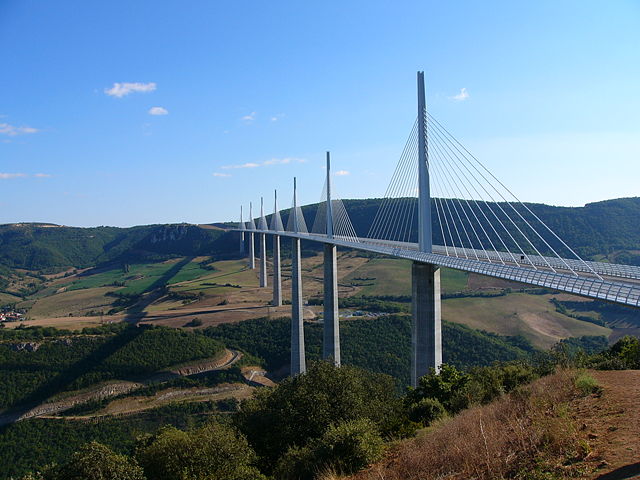 Image:Millau-Viaduct-France-20070909.JPG