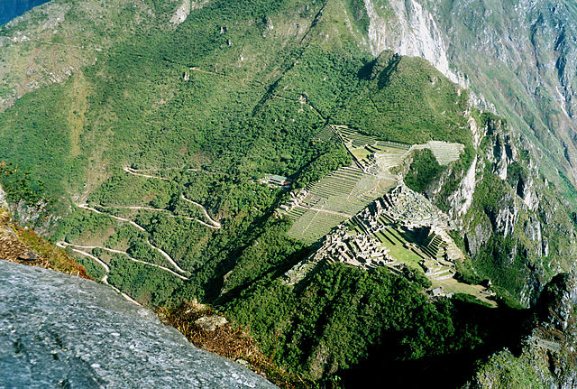Image:Machu Picchu seen from Huayna Picchu.jpg