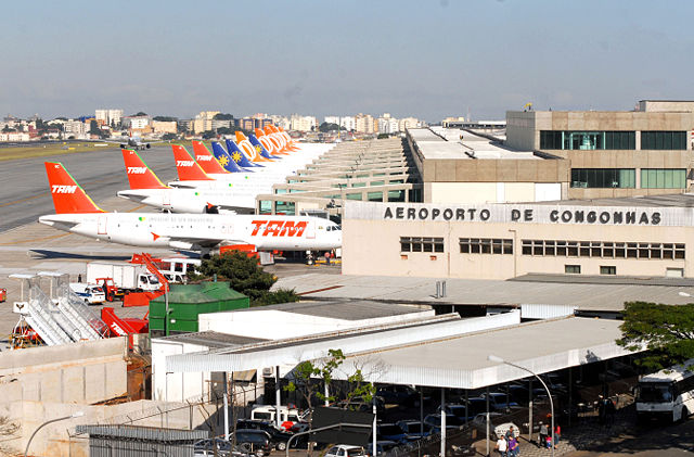 Image:Aeroporto de Congonhas - Aeronaves.jpg