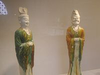 Statues of two foreign dignitaries dressed in Hanfu, made of sancai glazed earthenware, late 7th to early 8th century