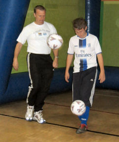 Graham Poll with Tring's Keepy Uppy champ James Bundey