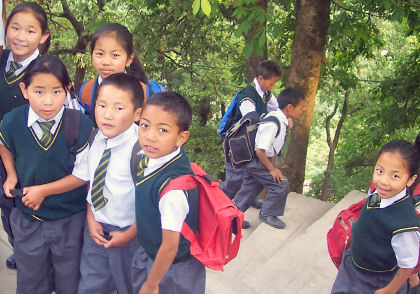 websize-tibetan-sponsored-schoolkids