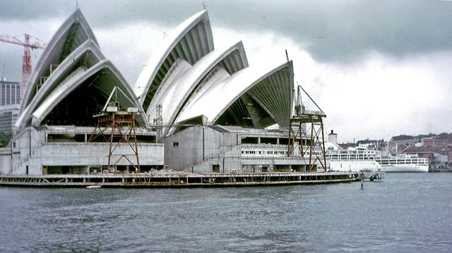 Image:Sydney Opera House construction 1968.jpg