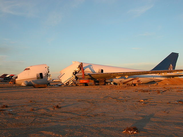 Image:Co-747-N33021-040108-05.JPG