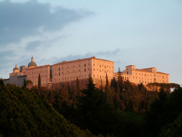 Image:Monte Cassino Opactwo 1.JPG