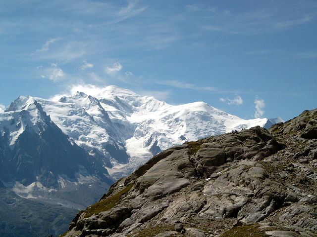 Image:Mont Blanc and Dome du Gouter.jpg