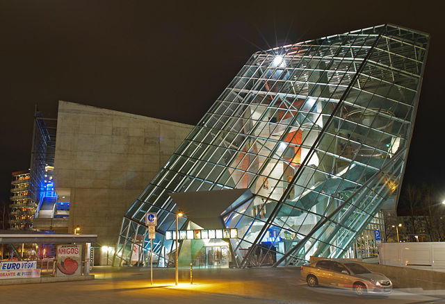 Image:Dresden-Kristallpalast-nigh.jpg