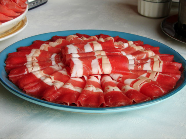 Image:Raw beef slices.jpg