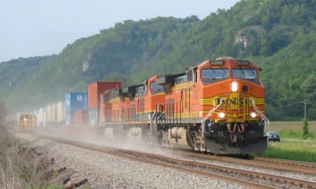 Image:BNSF 5350 20040808 Prairie du Chien WI.jpg