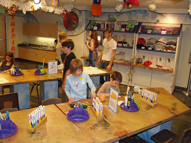 Image:Buell Childrens Museum Art Room by David Shankbone.jpg