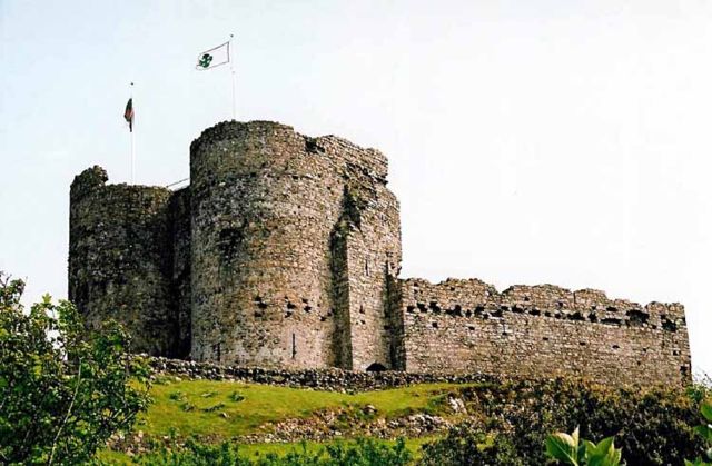 Image:Criccieth.castle.arp.750pix.jpg