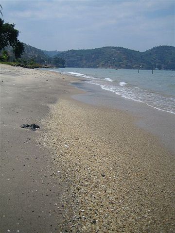 Image:Lake Kivu shore at Gisenyi.jpg