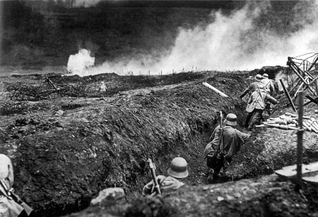 Image:German stormtroops training Sedan May 1917 3.jpg