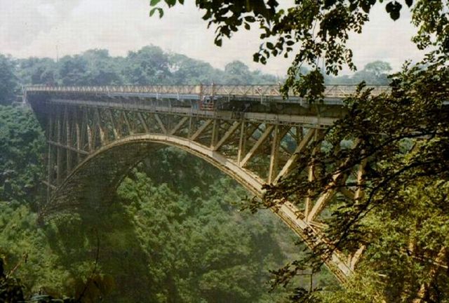 Image:Victoria Falls Bridge over Zambesi.jpg