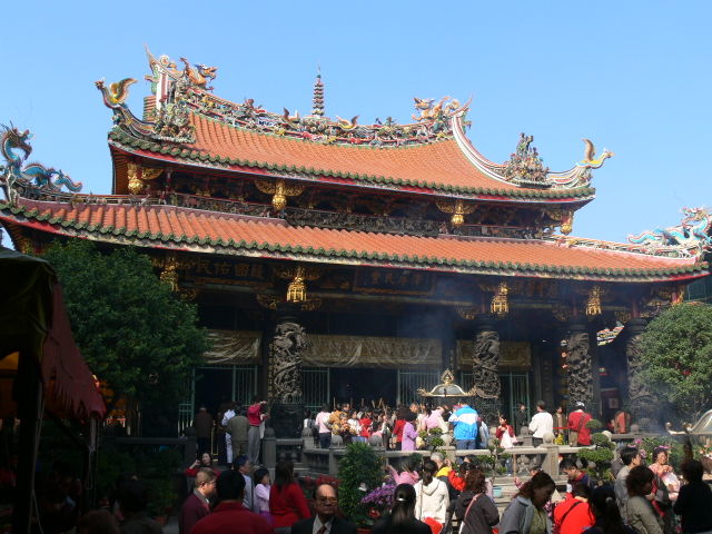 Image:Lung-shan temple-Taipei-Taiwan-P1010110.JPG