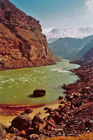 Image:Yellow river - A. Holdrinet.jpg