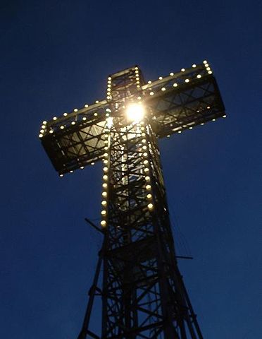 Image:Mount-royal-cross.jpg